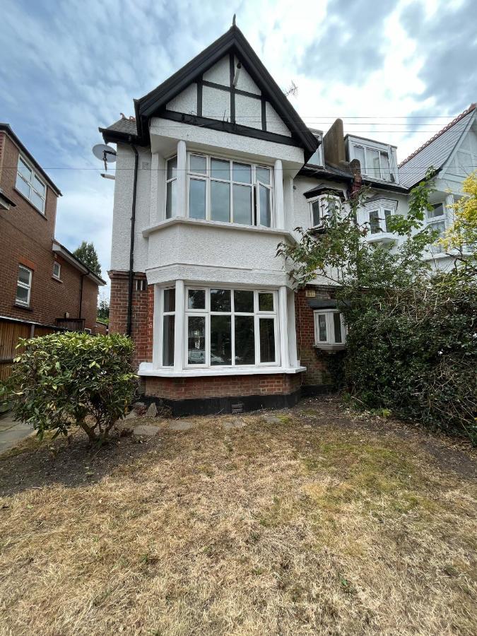 Spacious And Light Flat In Clapham London Exterior foto